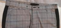 Stoffhose Pepitamuster mit schwarzem Streifen Gr. 34 Bayern - Freising Vorschau