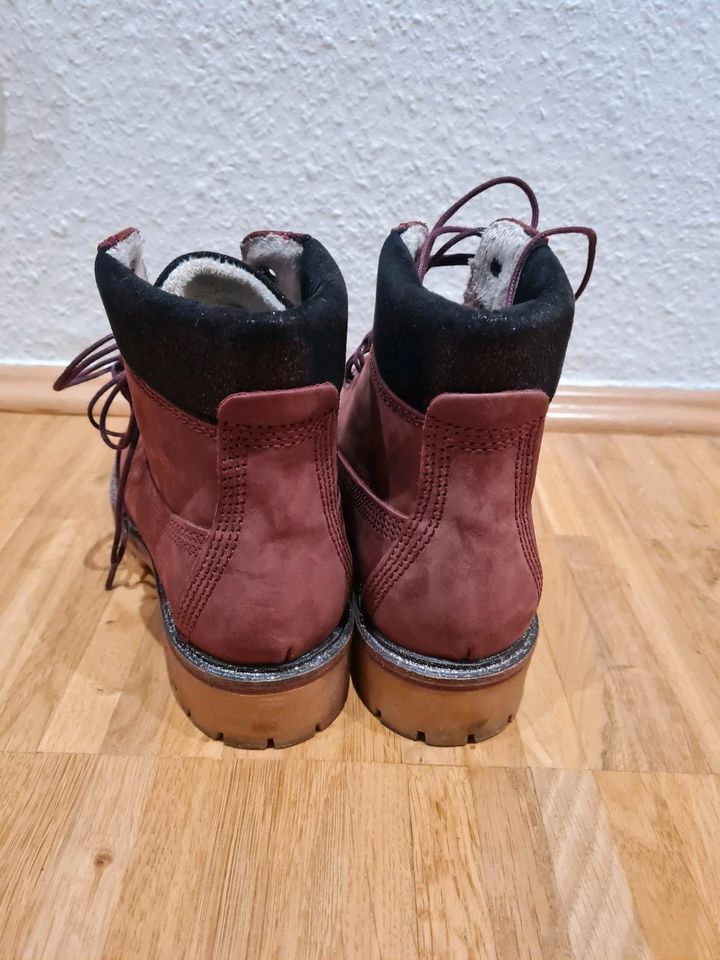 Tamaris Stiefel rot mit Glitzer Größe 40 in Essen