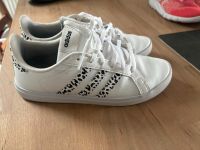 Schöne adidas Court sneaker Baden-Württemberg - Schönhardt (Iggingen) Vorschau