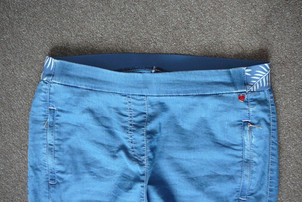 Toni Damenjeans Alice New 7/8 Größe 40 / Light Blue Dehnbund in Wadersloh