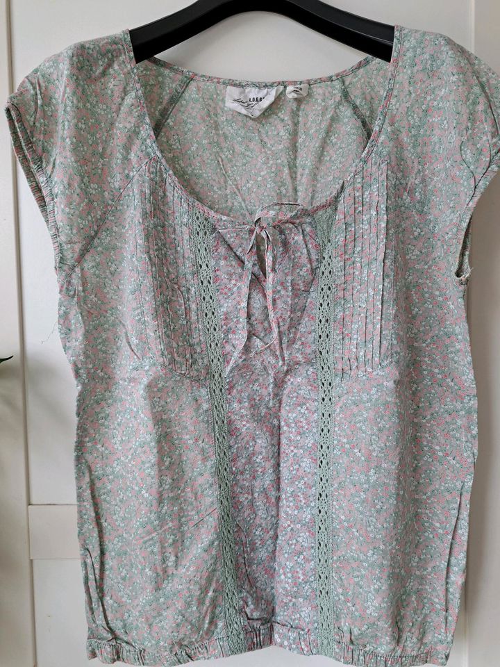 leichte Bluse Gr. S von H&M Streublumen Sommer in Nettetal