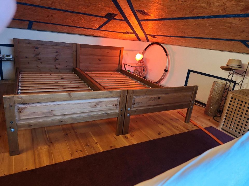 Großes Schlafzimmer Bett 2 x 2 Meter mit neue Matratze in Dresden