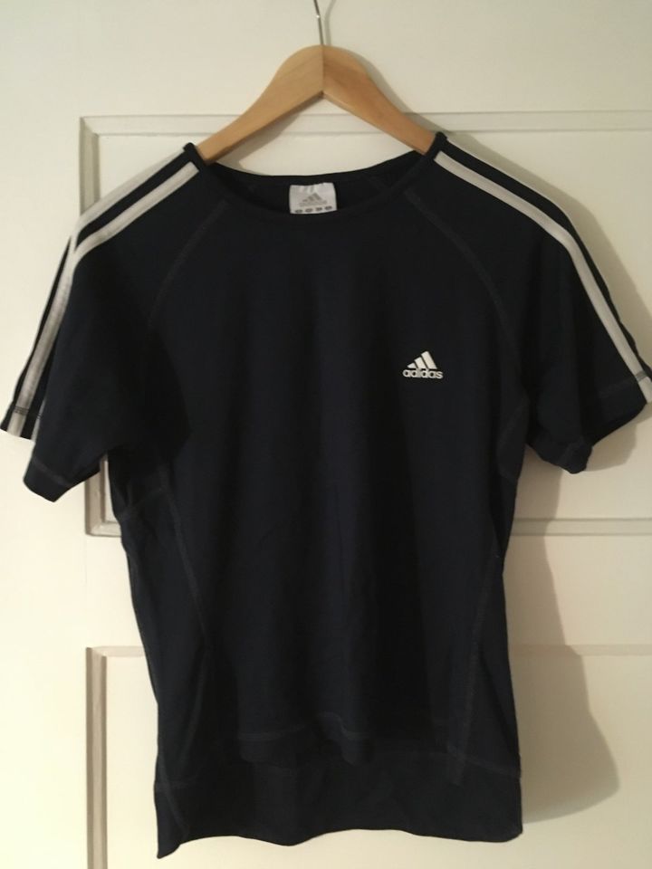 adidas climacool T-Shirt dunkelblau (40) in Hamburg