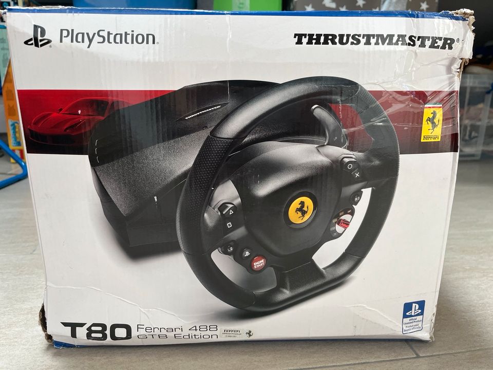 T80 Thrustmaster Ferrari Lenkrad für PlayStation in Centrum