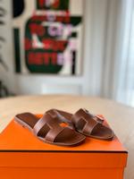 Hermes Sandalen Oran 36,5 Braun / Gold *Full Set* Frankfurt am Main - Kalbach-Riedberg Vorschau