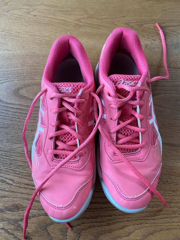 Asics Hallenschuhe Sportschuhe Kinderschuhe Größe 36 in Mühltal 