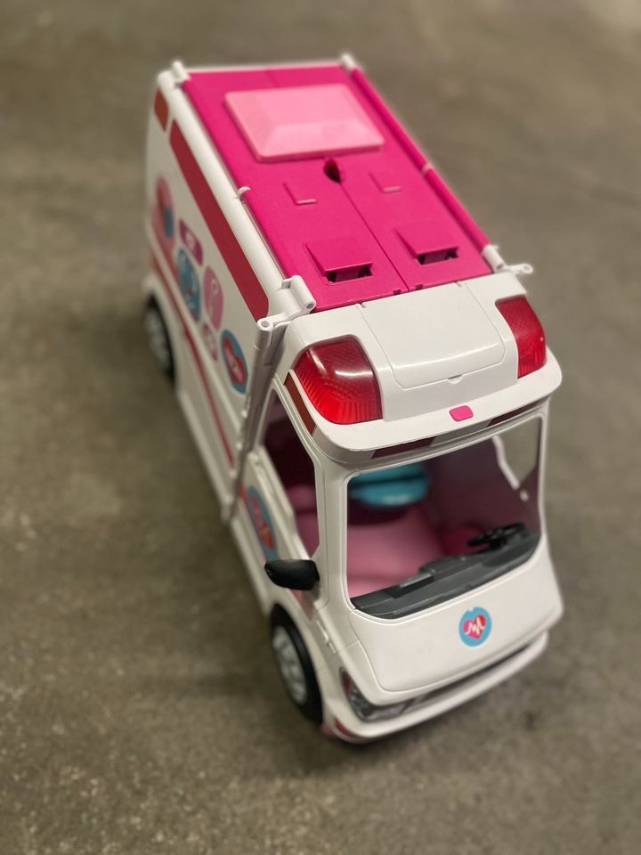Barbie Krankenwagen in Lohmar