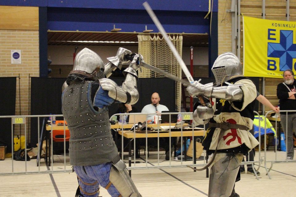 Kampfsport in mittelalterlicher Rüstung (Duell) in Centrum