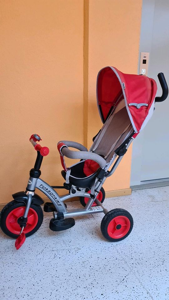 Kinderdreirad Rot mit Lenkstange, sehr praktisch und bequem in München