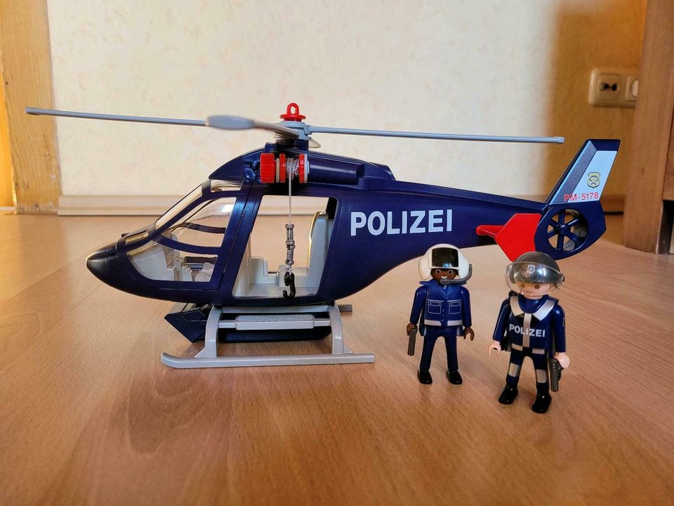 Playmobil Polizeihubschrauber mit LED-Suchscheinwerfer 5178 in Großrudestedt