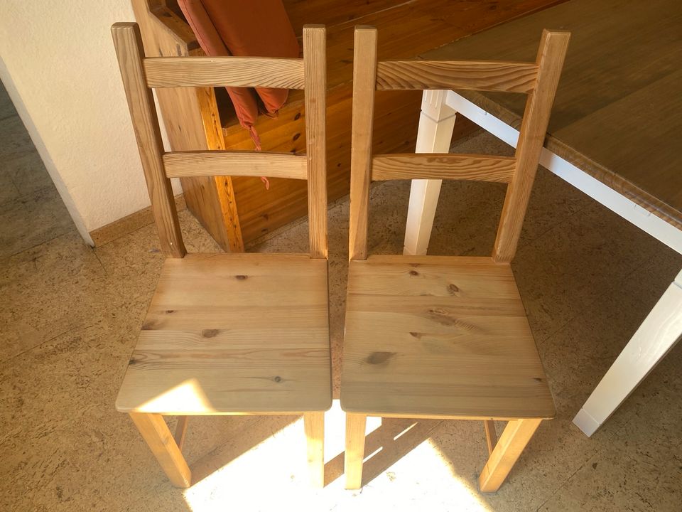 Holzstühle in Pforzheim