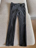 Jeans schwarz skinny, low waist 30/32 Nordrhein-Westfalen - Delbrück Vorschau
