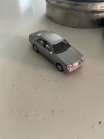 Mercedes-Benz E-Class 1999 silber in special E1999 Box Modell Hessen - Hanau Vorschau