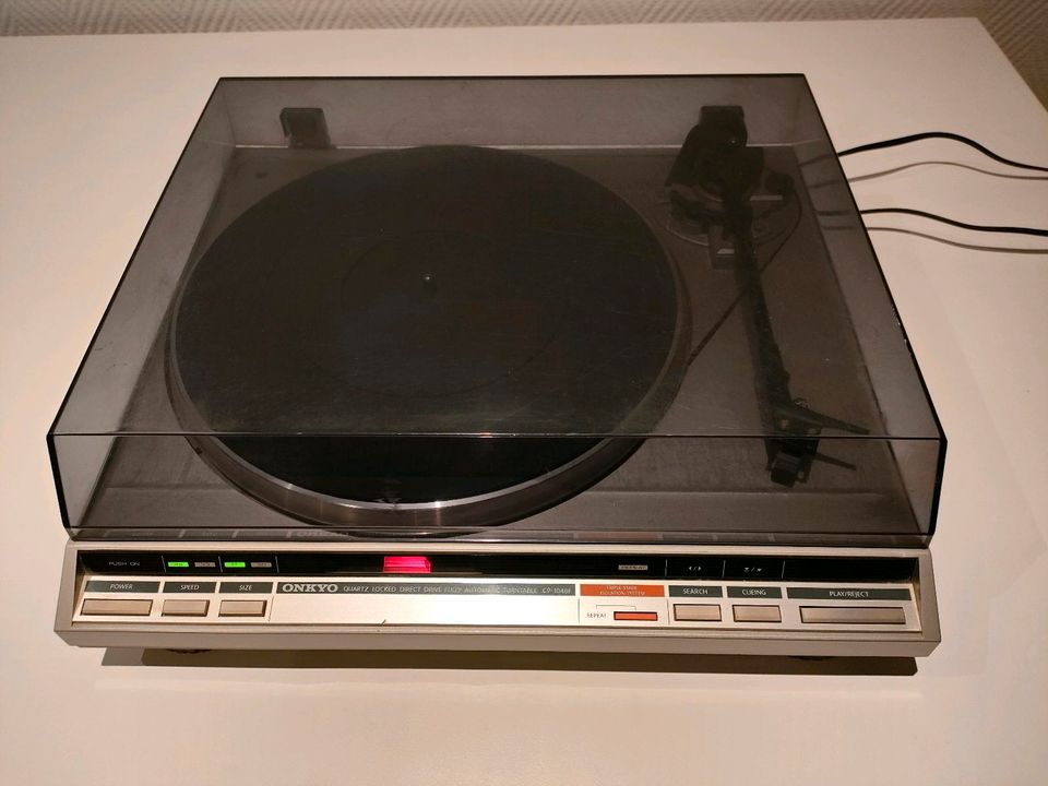 Onkyo CP-1046F Vollautomatischer Plattenspieler in Duisburg