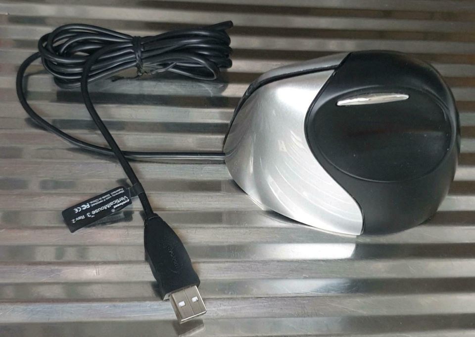 Evoluent Vertical Mouse 3 Rev. 2 - USB-Kabel + DPI-Einstellung! in Bremen