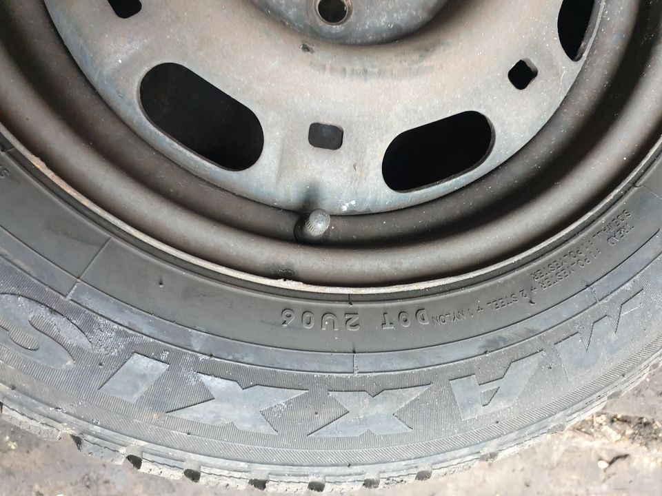 2 Winterreifen mit Felgen M+S 185/ 65 R 14 86T in Berlin