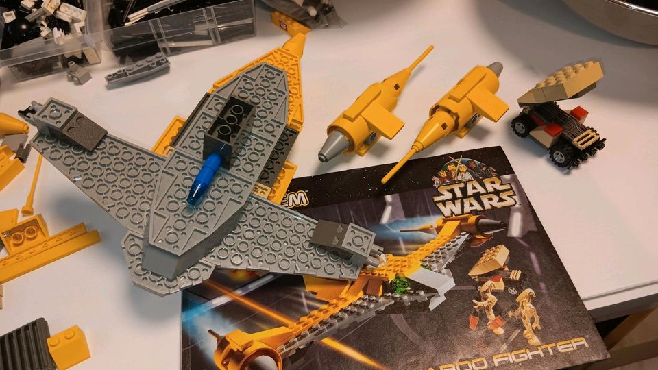 Lego Star Wars Naboo Fighter 7141 in Oberhausen