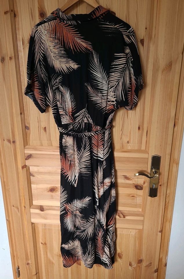 Kleid Sommer Länge Midi Gr. 40 in Bielefeld