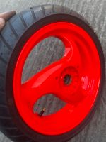 Piaggio nrg tph  Hinterrad Felge 13 Zoll neon rot 110 mm Trommel Hessen - Dreieich Vorschau