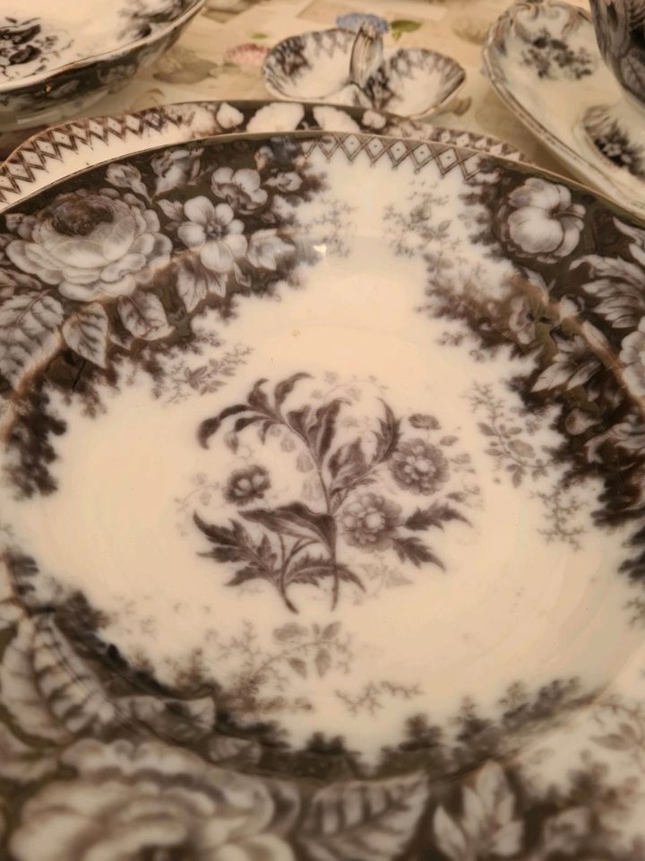 JARDINIERE  Villeroy&Boch Keramik Porzellan Tafelset Antike in Hilden