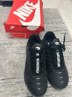 Nike Air Max Plus  TN s  Plus Gr.44 Schwarz Herren Nordrhein-Westfalen - Gelsenkirchen Vorschau