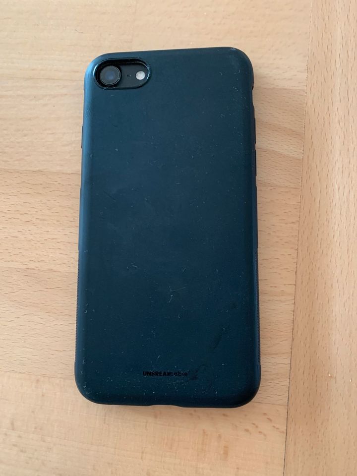 IPhone 7 schwarz mit Folie und Bumper in Mönchengladbach