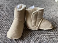 Wie neu: Fell Haus-Schuhe Puschen Baby Wolle 11 Zentimeter Bielefeld - Bielefeld (Innenstadt) Vorschau