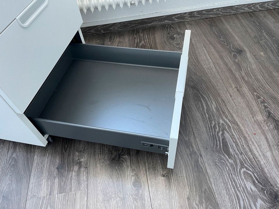 IKEA GALANT Schreibtischcontainer Schubladenelement auf Rollen in Walchum