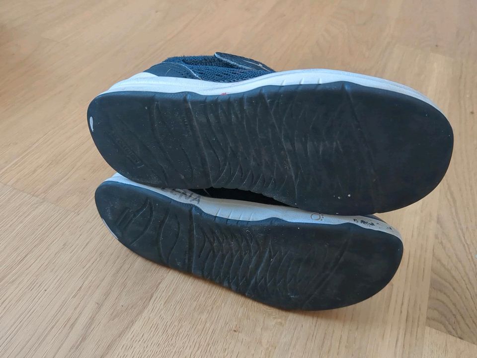 Sneaker Turnschuhe Größe 26 blau in Würzburg