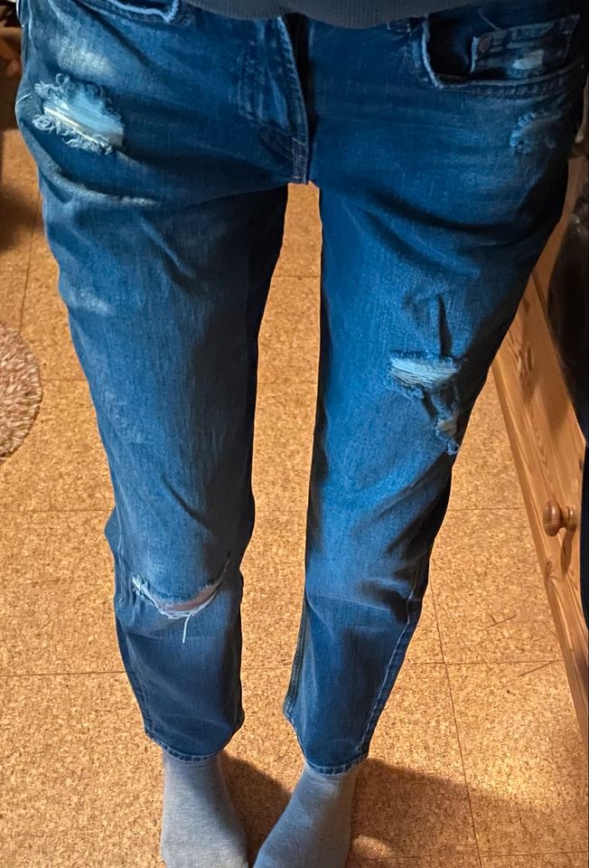 H&M boyfriend jeans in Engelskirchen