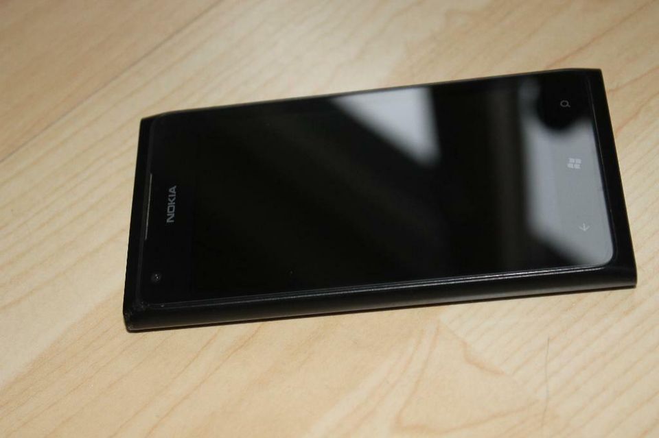 NOKIA LUMIA 900 BLACK in Menden