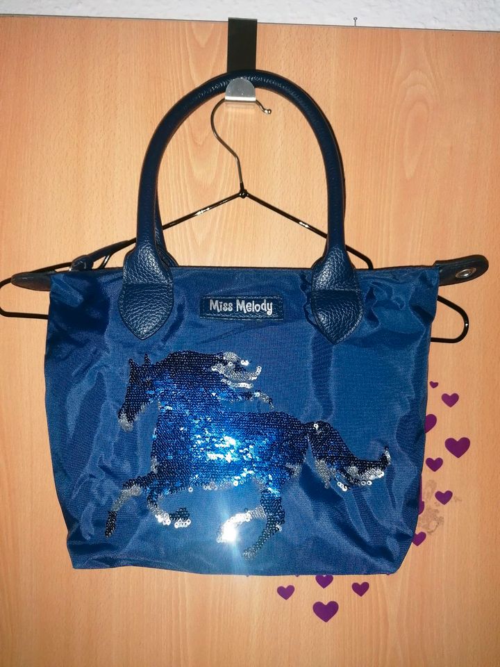 Miss melody tasche mit wendepailletten kaum benutzt wie neu in Klostermansfeld