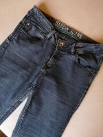 Dunkelblaue Jeans von Garcia Jeans Größe 26/32 Nordrhein-Westfalen - Ochtrup Vorschau