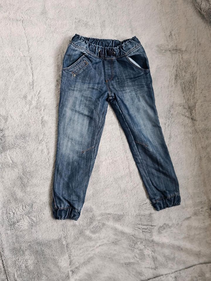 Jeans Jogger Gr. 128 in Leipzig