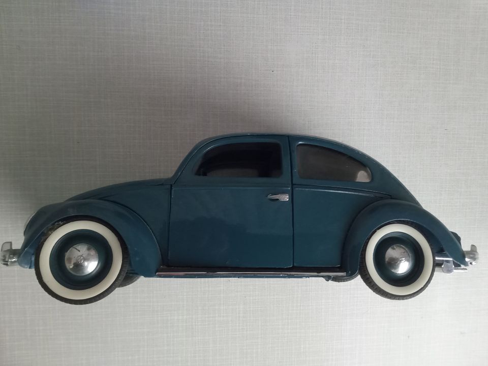VW Spielzeugauto Länge ca. 24 cm in Zell (Mosel)