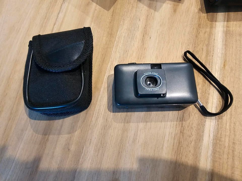 Alte Kameras - Polaroid, Praktica,  Super 8 in Dorsten