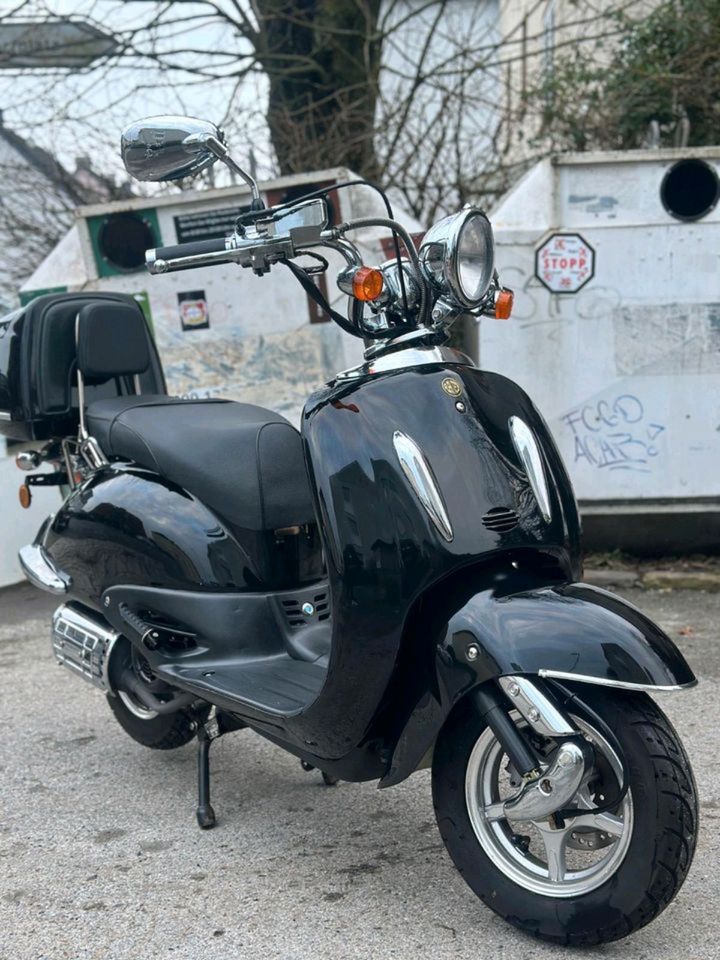 Retro Roller Firenze 125ccm in Weiterstadt