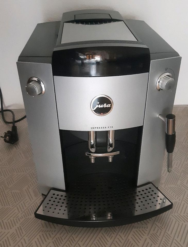 Jura Impressa F70 Kaffeemaschine in Würzburg