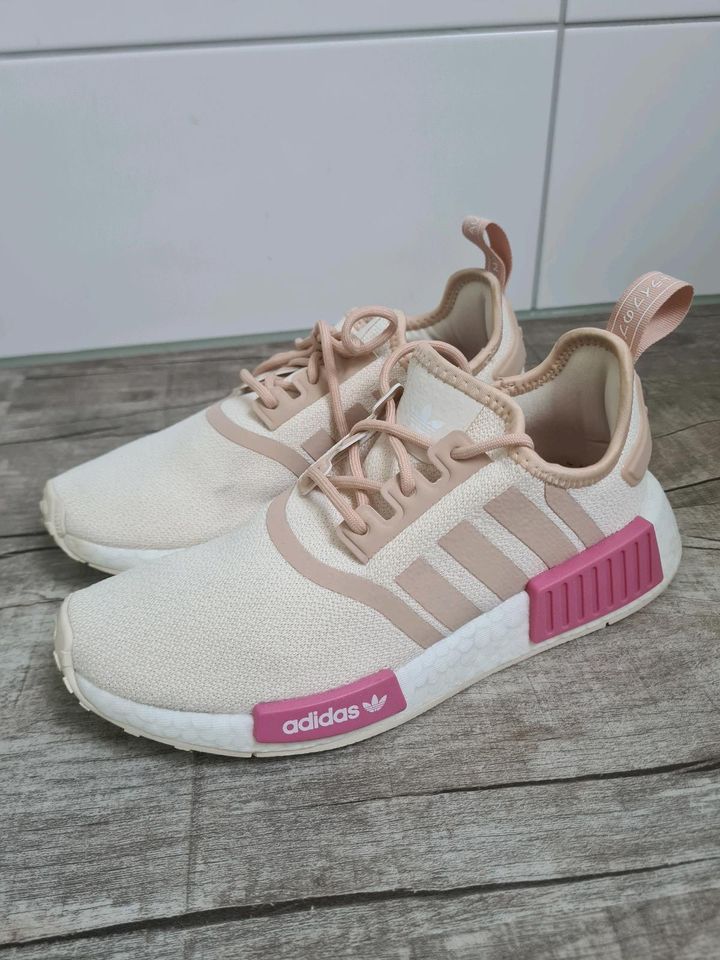 Adidas NMD_R1 Sneaker Gr. 37 1/3 beige nude pink Streetstyle in Datteln