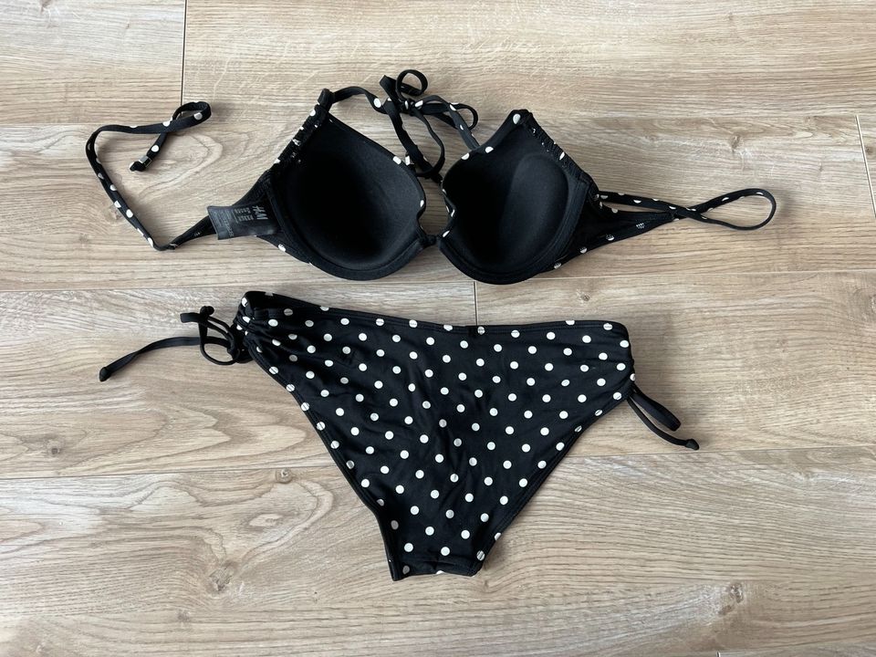 H&M Bikini Gr. 36 schwarz weiße Punkte wie neu in Königsbrunn