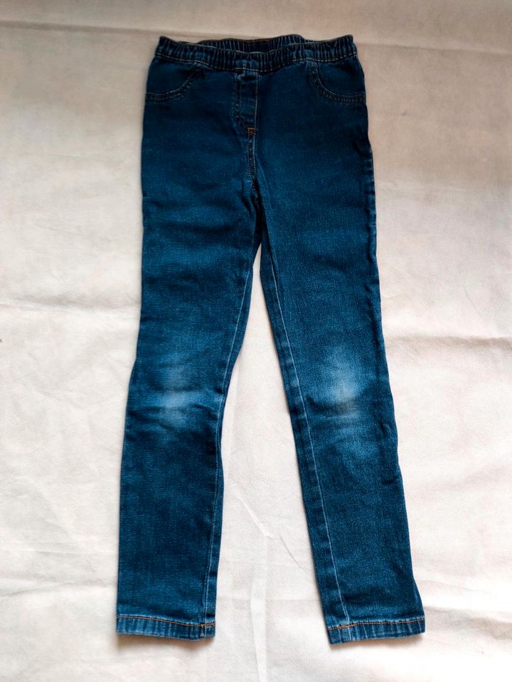 Jeans Jeggings S'Oliver C&A Topolino Zebralino Gr 122 in Leverkusen