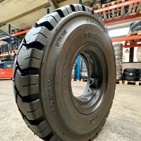 Reifen / Luftbereifung / Pneumatic Tyres 6.50x10/12Pr Nordrhein-Westfalen - Legden Vorschau
