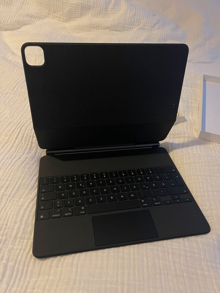 Apple Magic Keyboard Tastatur 12.9 IPad Pro Neu Schwarz in Leipzig