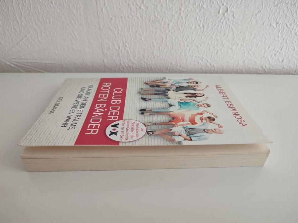 Buch: "Club der roten Bänder" - die Vorlage zur TV Serie VOX in Teningen