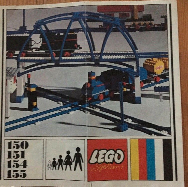 Lego-Prospekte zur blauen Bahn aus den 1960er-Jahren in Flensburg