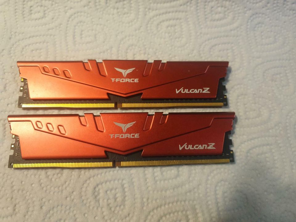 DDR4 16 GB T-Force 3200MHz in Kiel