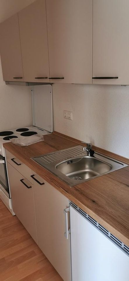 1-Zimmer-Wohnung mit Küche und Balkon im Wohngebiet Am Kuhberg 62 / 26 in Bad Elster