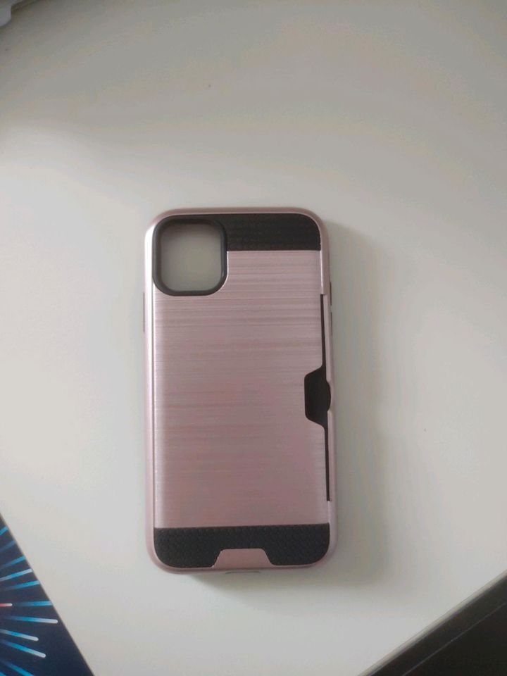 Mit Versand iPhone 11 Handyhülle  Neu i11 Case 6.11  Rosegold in Jettingen