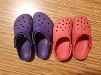 Crocs lila M6, blau M5 und rot M4-5 Hessen - Linsengericht Vorschau