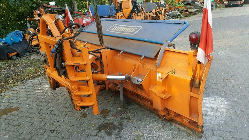 Schmidt Beilhack Schneepflug Schneeschild Winterdienst Unimog Fen in Selters